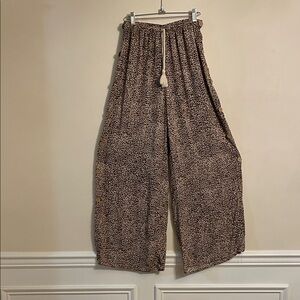Olivaceous Brown Patterned Wide-Leg Pants